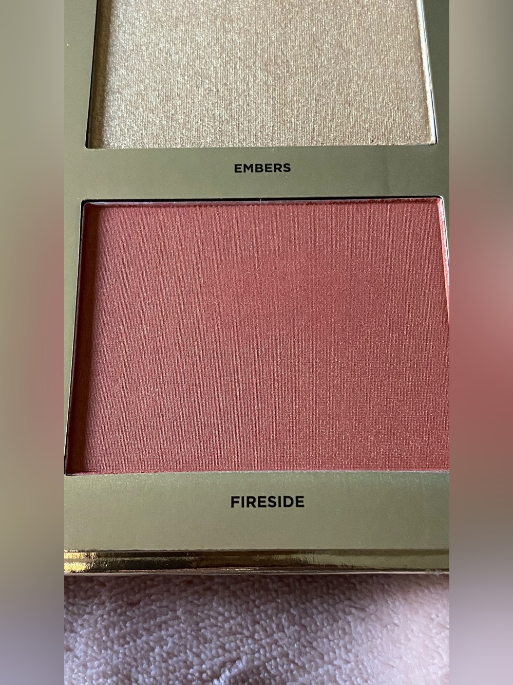 ICONIC London Heat of the Moment Eyes & Face Palette — Gold, Pink, Bronze, Plum - Picture 8 of 9